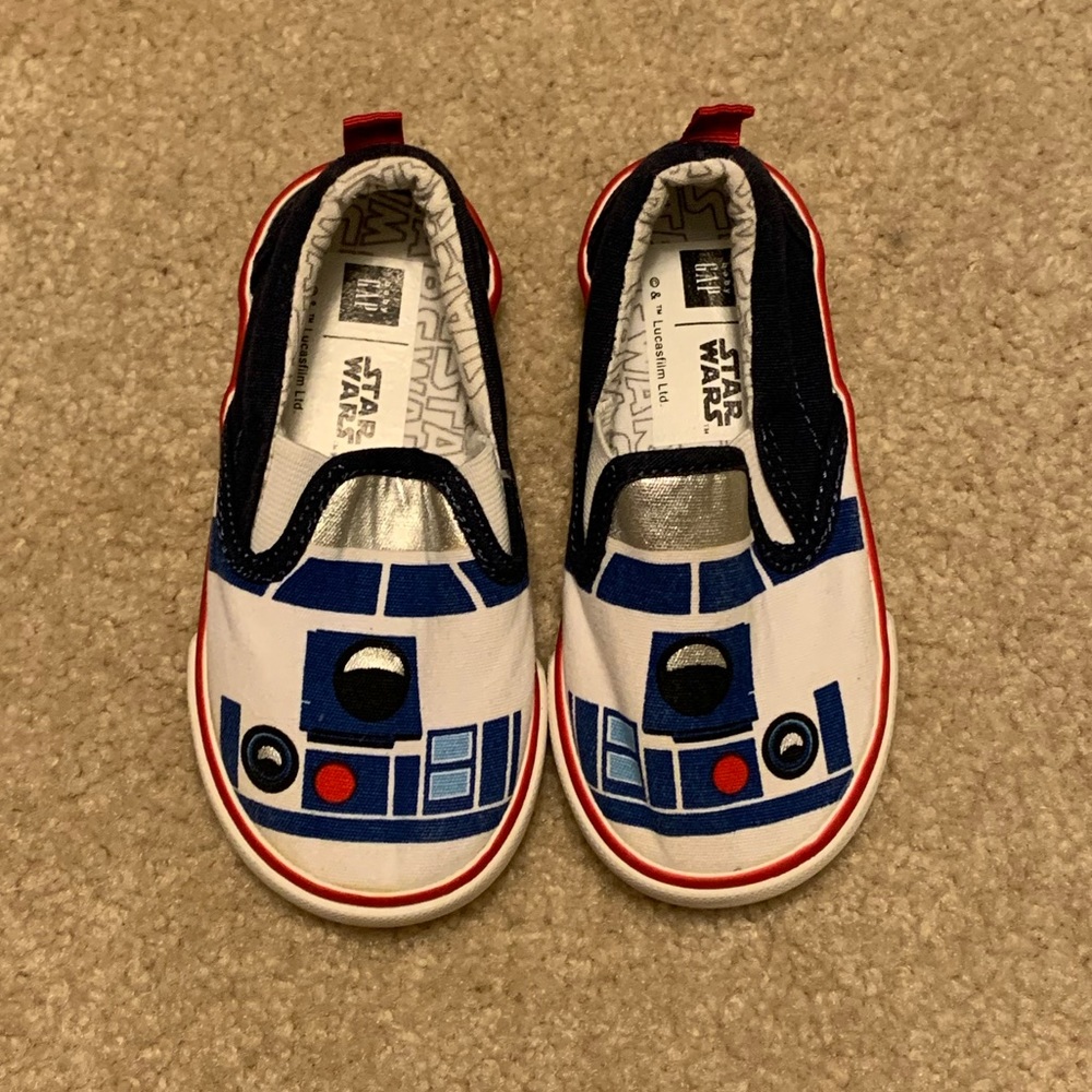 GAP Star Wars R2D2 Slip Ons